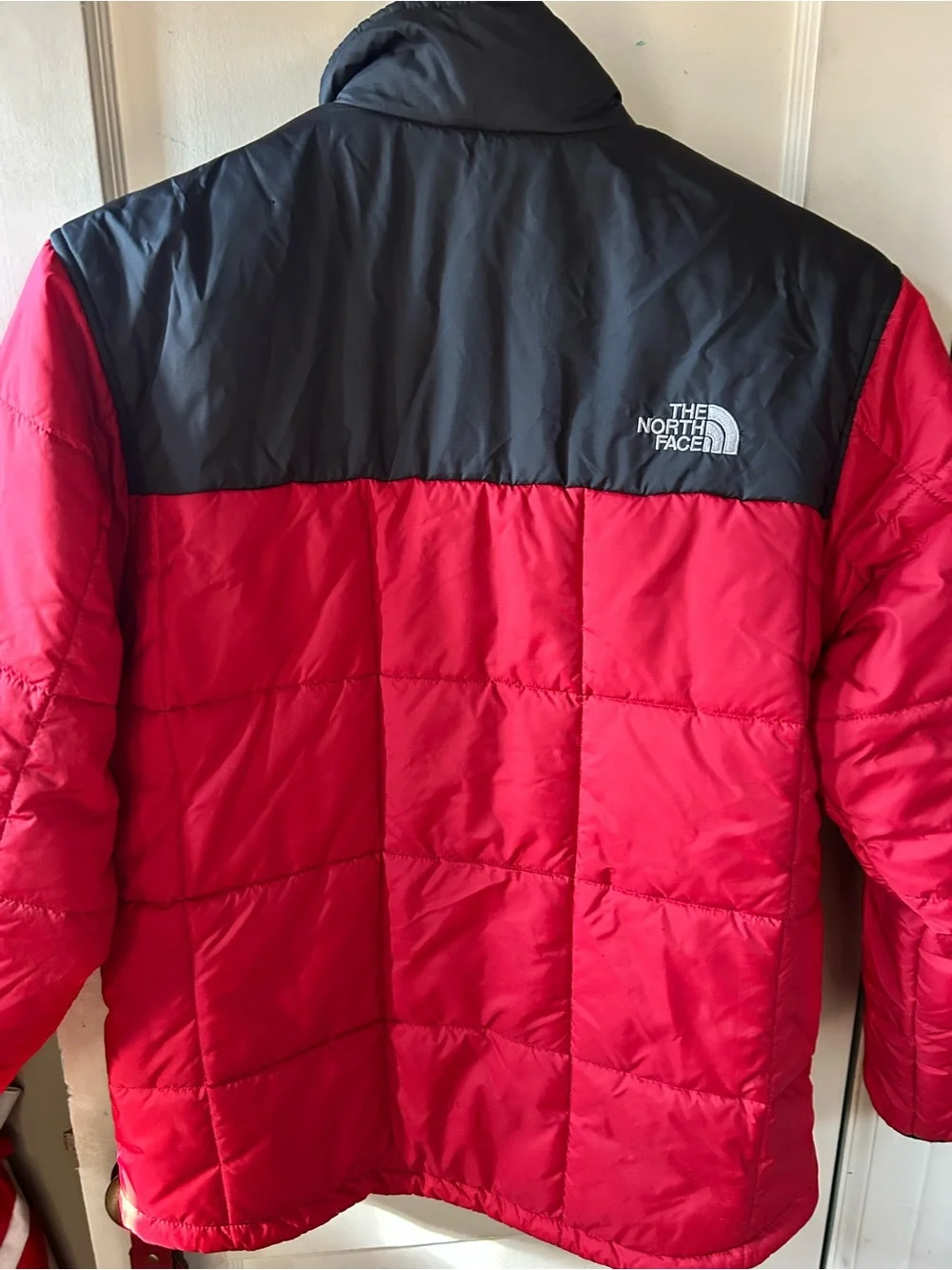 The North Face Boys Red and Black Puffer Jacket XL